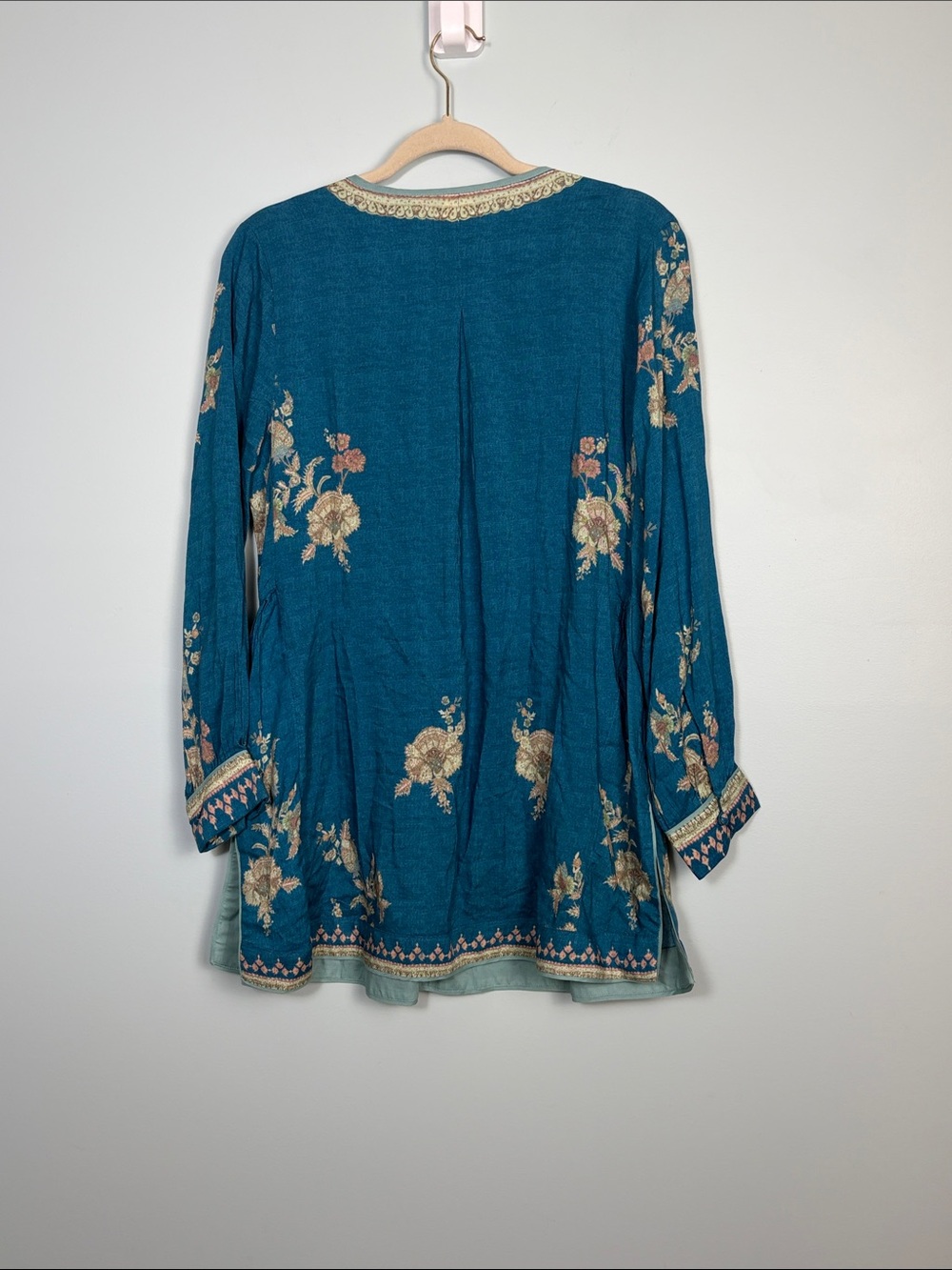 Soft Surroundings Blue Embroidered Boho Floral Tunic Top Women’s Size Small NWOT - Picture 6 of 8